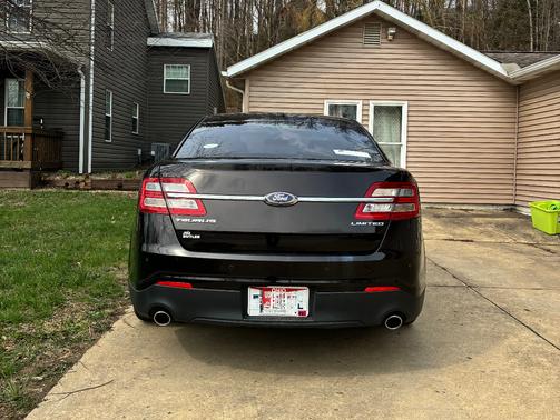 Brown 2013 Ford Taurus Limited