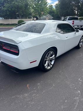 White 2022 Dodge Challenger R/T