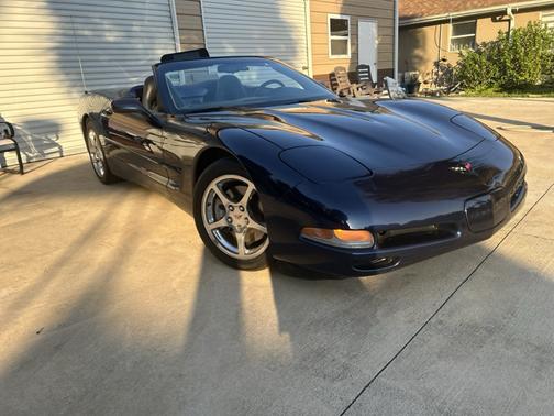 Blue 2000 Chevrolet Corvette Base