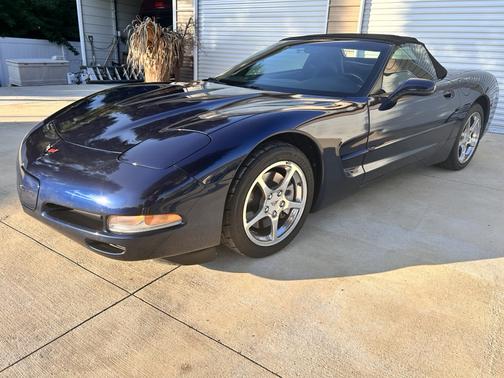 Blue 2000 Chevrolet Corvette Base