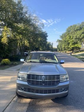 2008 Lincoln Navigator Base