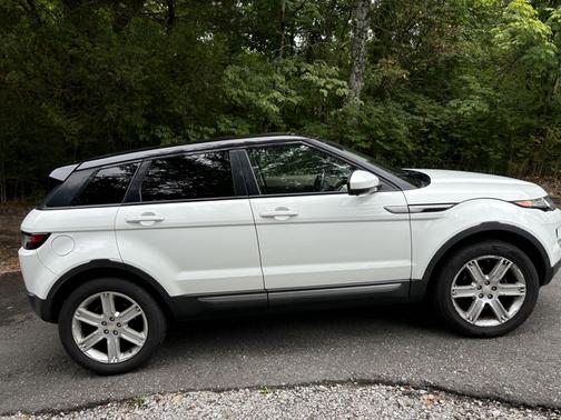 White 2015 Land Rover Range Rover Evoque Pure