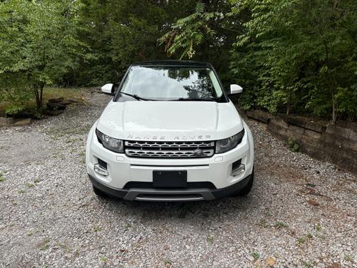 White 2015 Land Rover Range Rover Evoque Pure