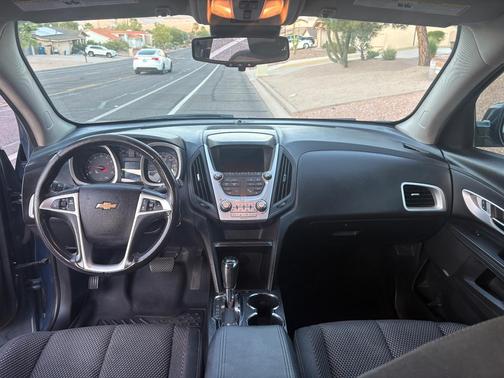 Blue 2016 Chevrolet Equinox LT