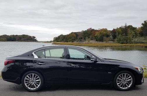 Black 2019 INFINITI Q50 3.0t LUXE