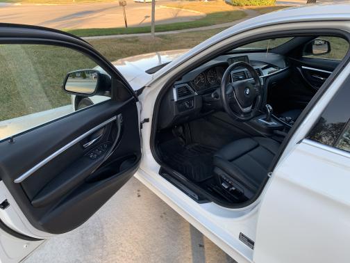2018 BMW 330 i xDrive
