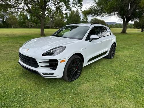 White 2016 Porsche Macan Macan Turbo