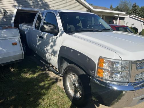 White 2013 Chevrolet Silverado 1500 LT