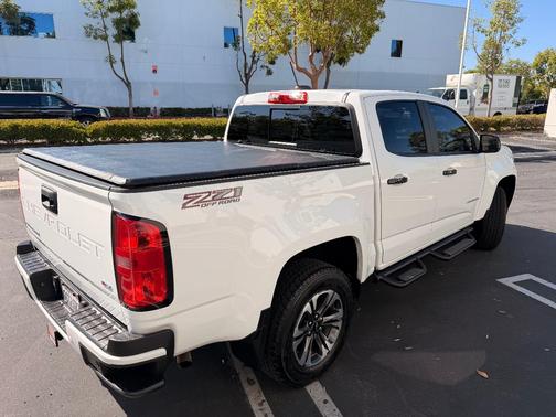 White 2022 Chevrolet Colorado Z71