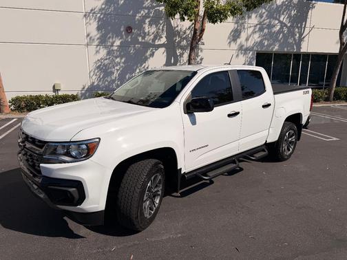 White 2022 Chevrolet Colorado Z71