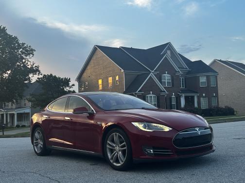 2014 Tesla Model S 85