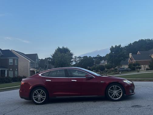2014 Tesla Model S 85