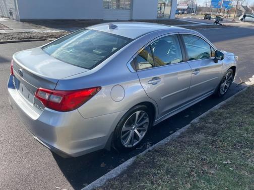 2018 Subaru Legacy 2.5i Premium