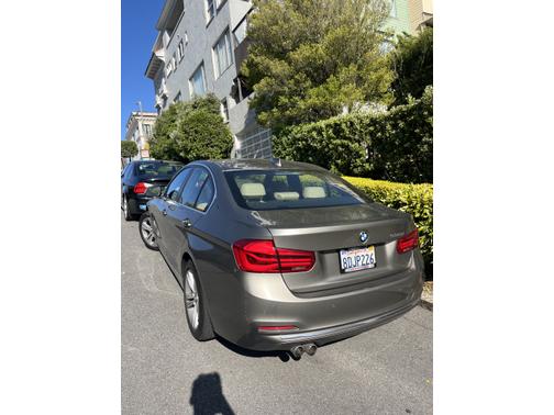 2018 BMW 330 i