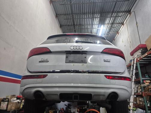 White 2015 Audi Q5 2.0T Premium Plus
