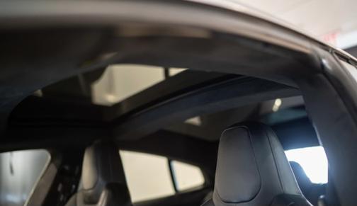 2015 Tesla Model S 90D