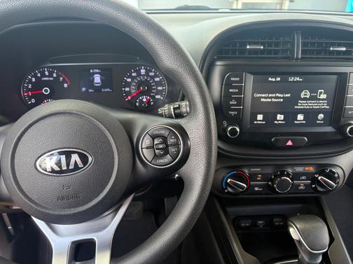 Red 2021 Kia Soul LX
