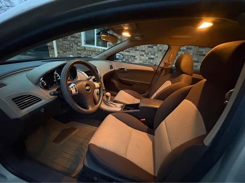 2011 Chevrolet Malibu LS