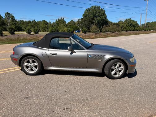Silver 2002 BMW Z3 2.5i Roadster