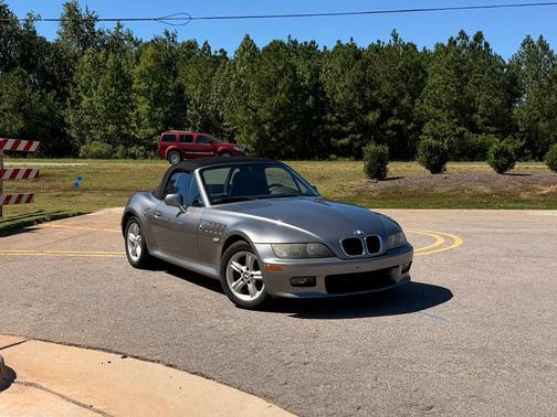 Silver 2002 BMW Z3 2.5i Roadster