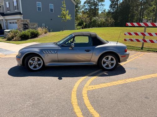 Silver 2002 BMW Z3 2.5i Roadster