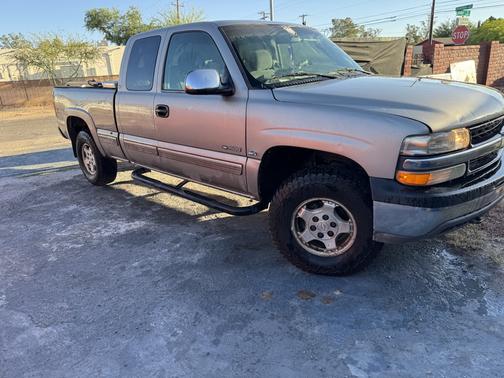 Gray 2001 Chevrolet Silverado 1500 LS Extended Cab