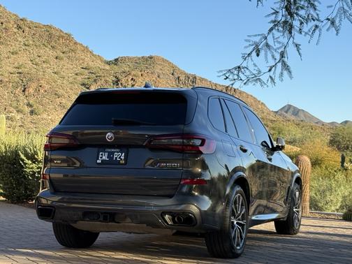2023 BMW X5 M50i