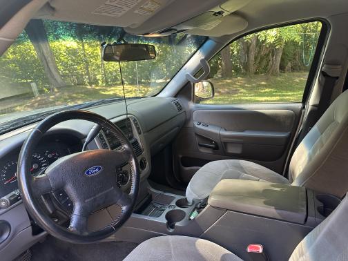 2005 Ford Explorer XLT