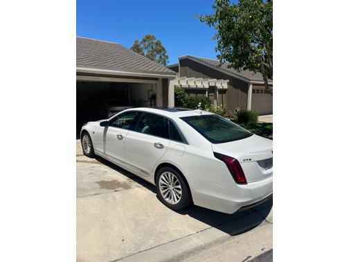2018 Cadillac CT6 PLUG-IN Base
