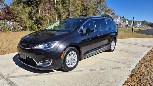2020 Chrysler Pacifica Touring L