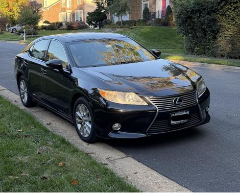 Black 2013 Lexus ES 300h Base