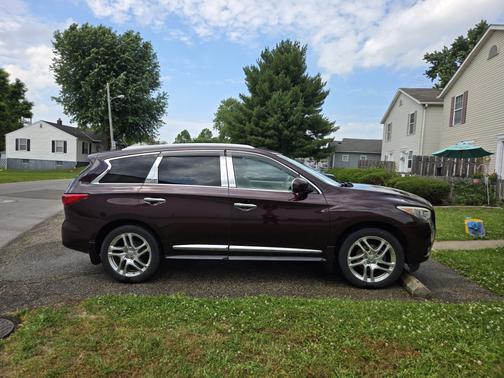 Red 2013 INFINITI JX35 Base