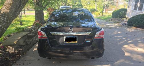 Black 2014 Nissan Altima 2.5 S