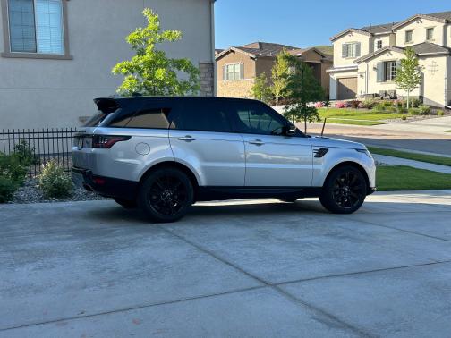 2021 Land Rover Range Rover Sport HSE Silver Edition