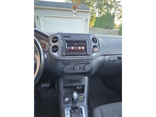 2017 Volkswagen Tiguan Limited 2.0T