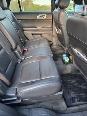 Blue 2015 Ford Explorer XLT