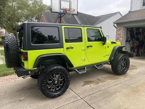 Green 2017 Jeep Wrangler Unlimited Sport