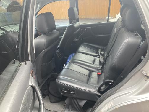 Photo 3 of 11 of 2004 Mercedes-Benz M-Class ML 350 4MATIC