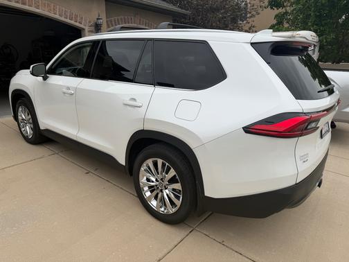 White 2024 Toyota Grand Highlander Platinum
