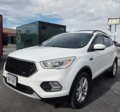 White 2017 Ford Escape SE