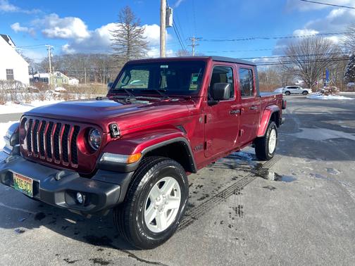 2022 Jeep Gladiator Sport S