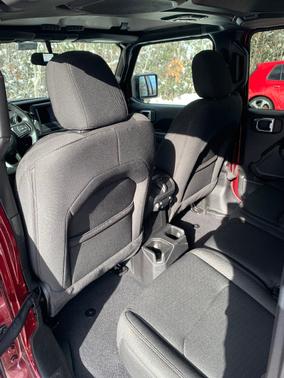 2022 Jeep Gladiator Sport S