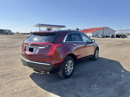 2017 Cadillac XT5 Luxury