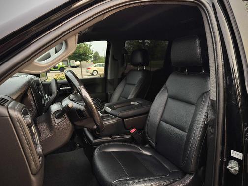 Black 2021 Chevrolet Silverado 1500 LT