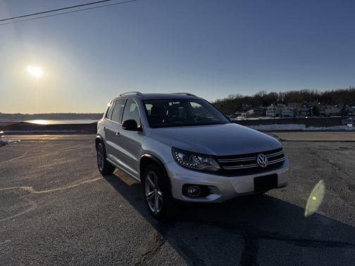 2017 Volkswagen Tiguan 2.0T Sport