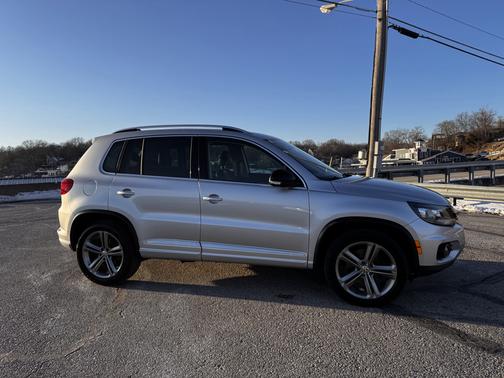 2017 Volkswagen Tiguan 2.0T Sport