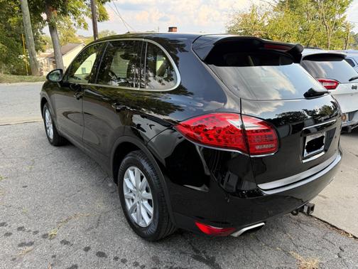 2011 Porsche Cayenne Cayenne