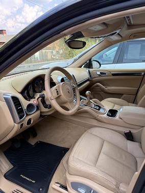 2011 Porsche Cayenne Cayenne