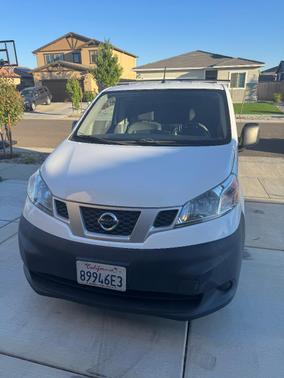 White 2017 Nissan NV200 S