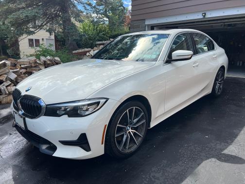 2019 BMW 330 i xDrive